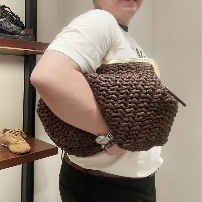 Hand-Woven Kisslock Frame Shou - Luxury Bag Collection recension och pris