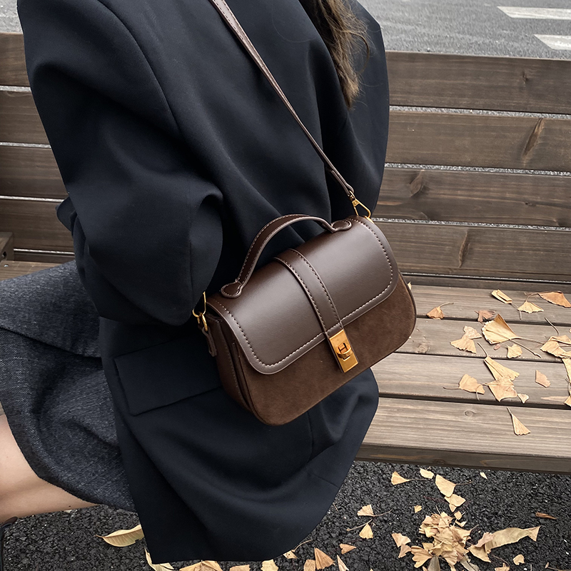 Branded Mini Square Flap Cross - Luxury Bags Trend 2025 recension och pris