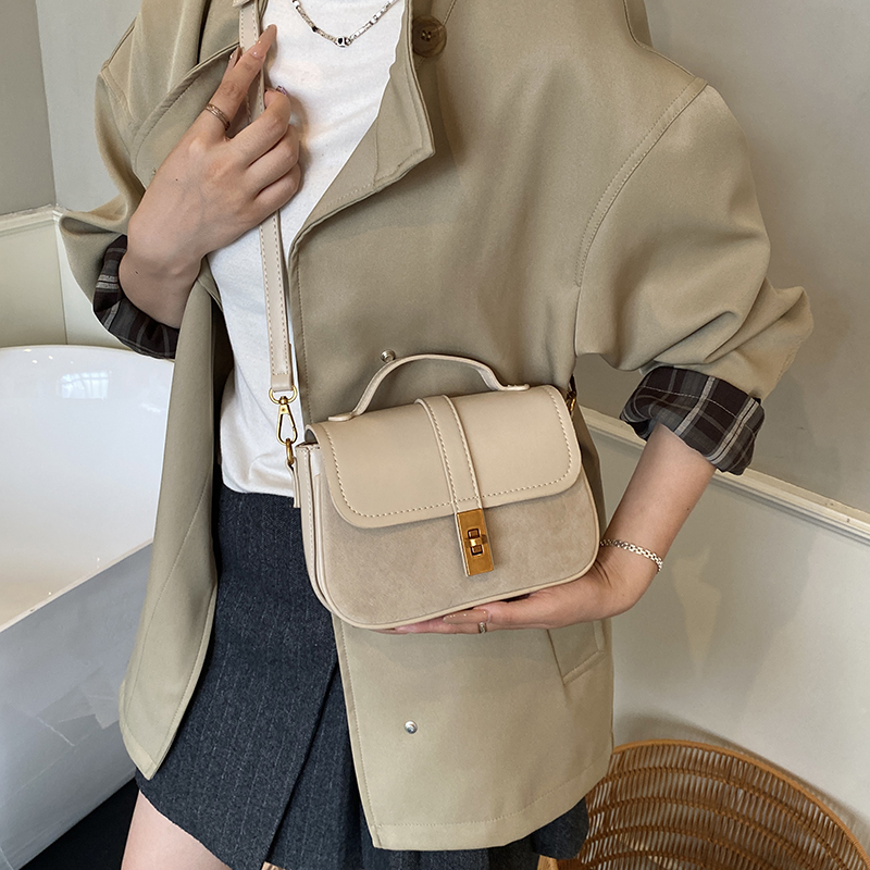 Branded Mini Square Flap Cross - Luxury Bags Trend 2025 recension och pris