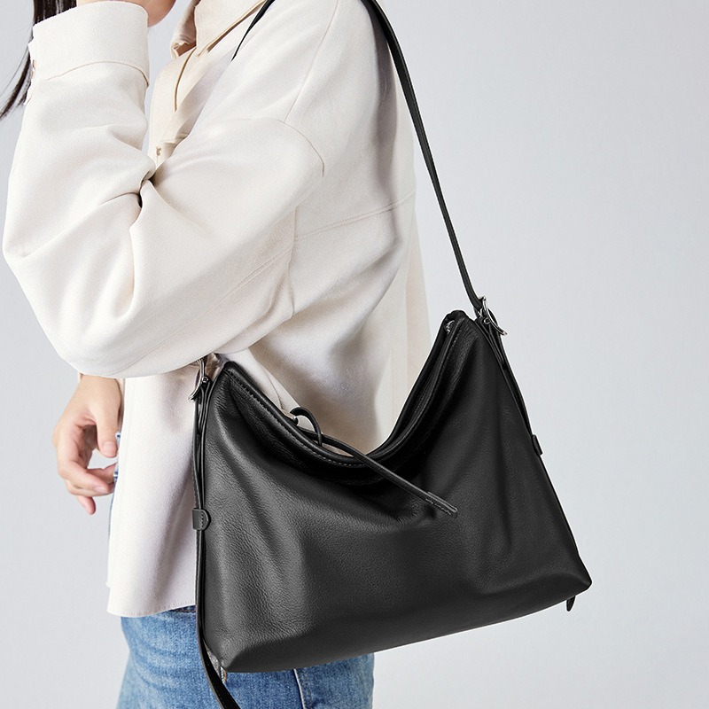 Genuine Leather Shoulder Tote  - Quiet Luxury Bags Tote recension och pris