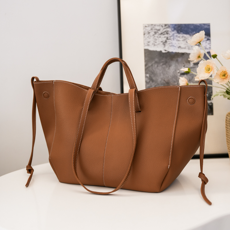 Large Capacity Leather Zipper  - Luxury Bags Trend 2025 recension och pris