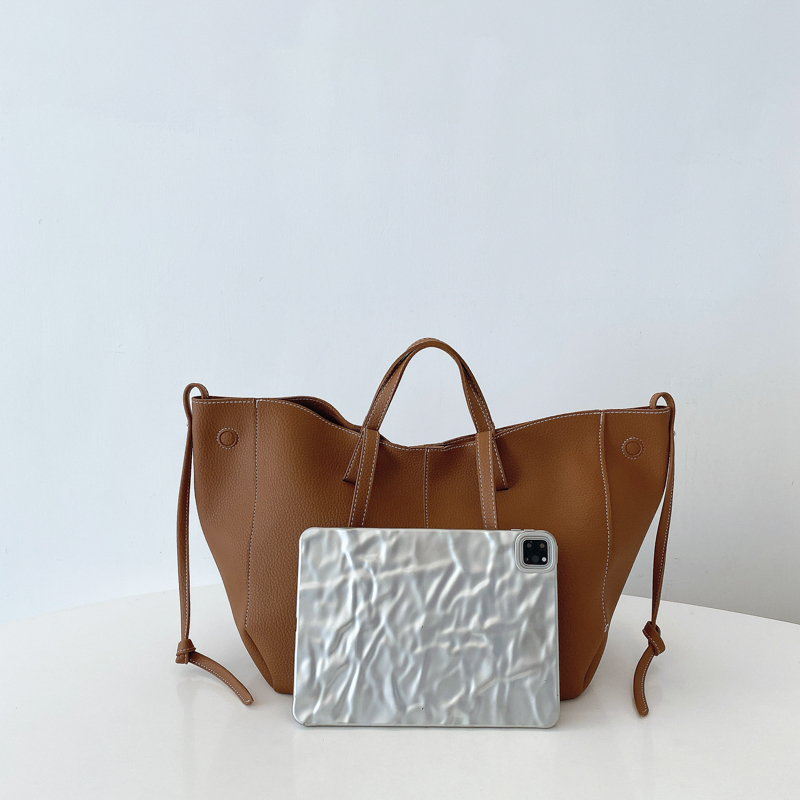 Large Capacity Leather Zipper  - Luxury Bags Trend 2025 recension och pris